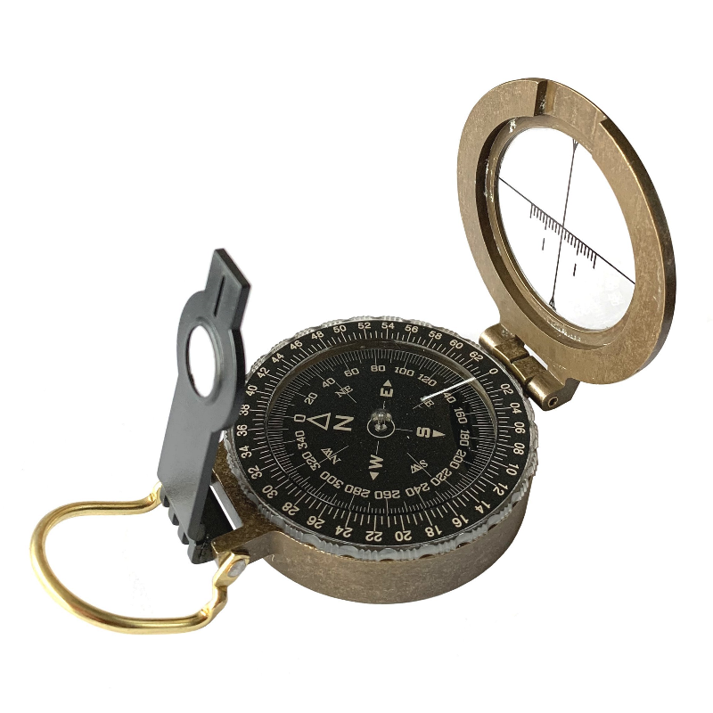 High-precision compass